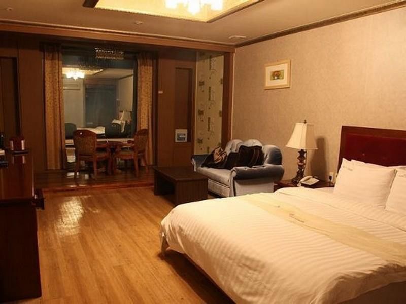 B&Beach Tourist Hotel Yeosu Ngoại thất bức ảnh